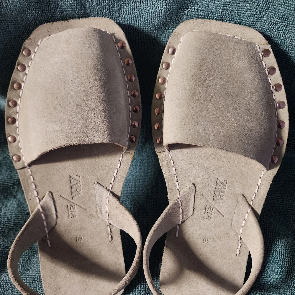 Zara Beige Suede Studded Slide Sandals - Picture 3 of 5
